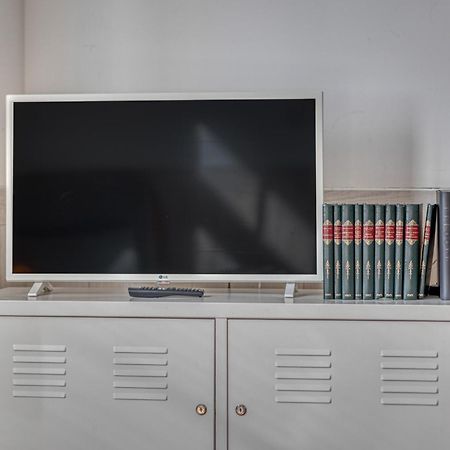 Formosa Apartment With Free Parking And Historic Charm! Porto Luaran gambar