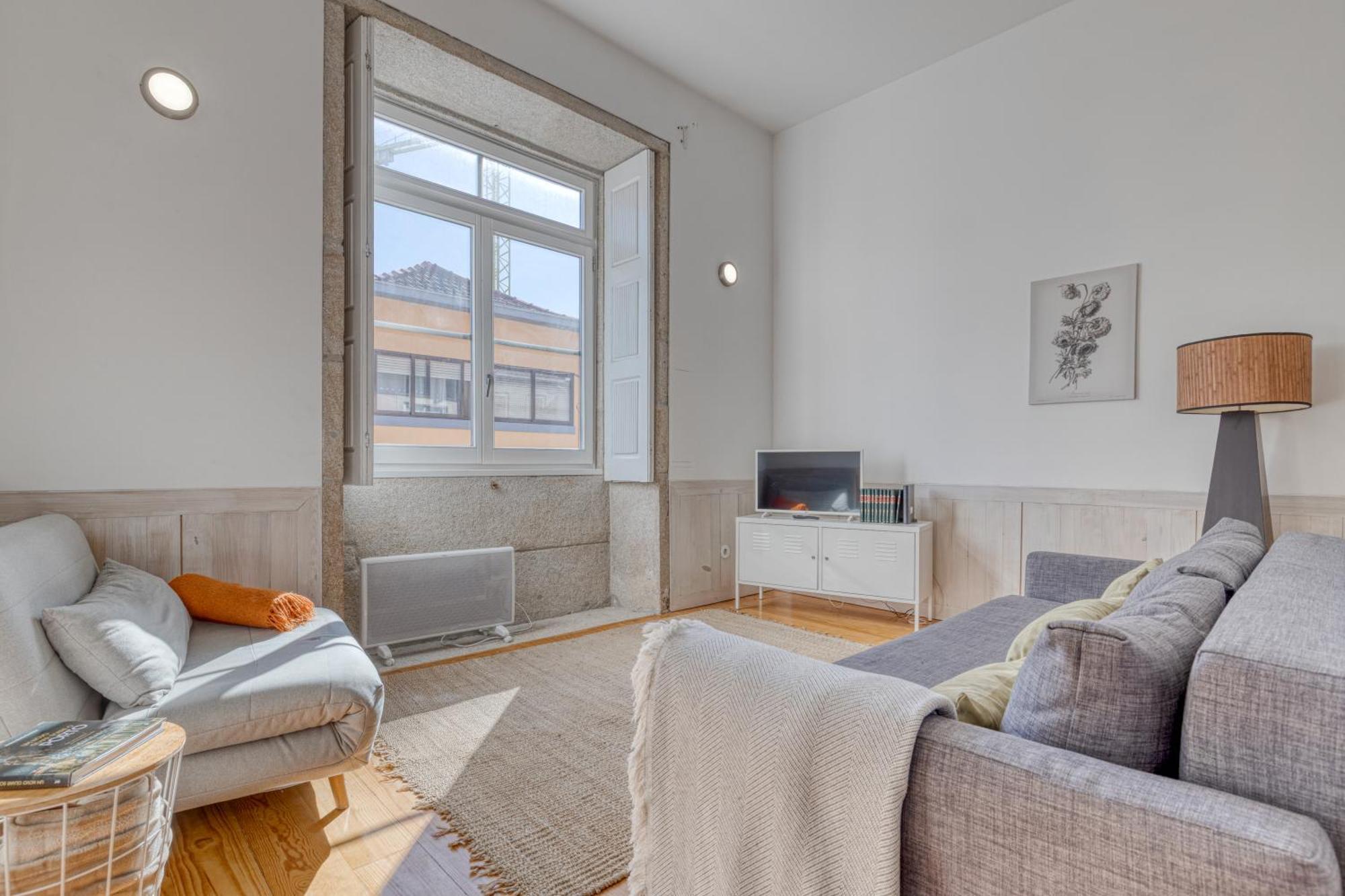 Formosa Apartment With Free Parking And Historic Charm! Porto Luaran gambar